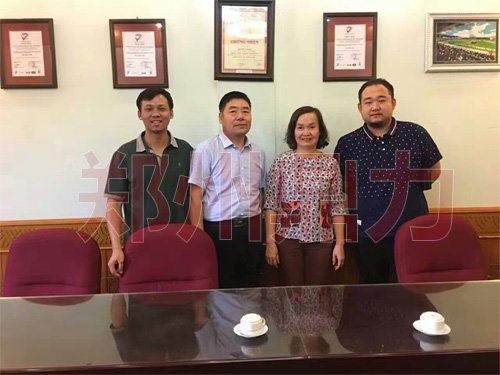 鄭州鼎力副總經(jīng)理率考察團遠赴越南進行參觀考察